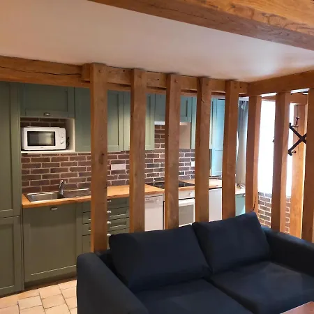 Charme Et Confort A Proximite Du Vieux Bassin Lägenhet *